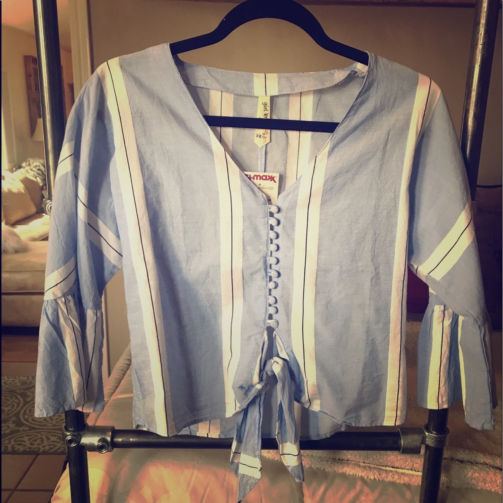 SOLD!! NWT top from tjmaxx. Never worn!